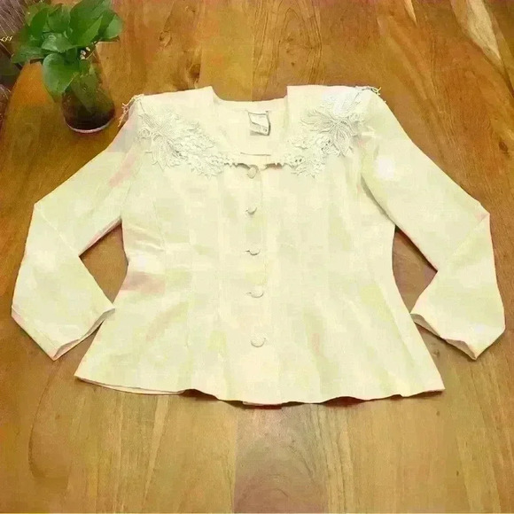 Vintage lace trim pastel  pink long sleeves button down blouse - Picture 6 of 9